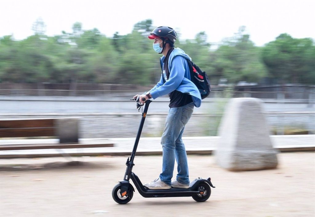 ¿Cómo los patinetes eléctricos están cambiando la forma en que las personas se desplazan en la ciudad?