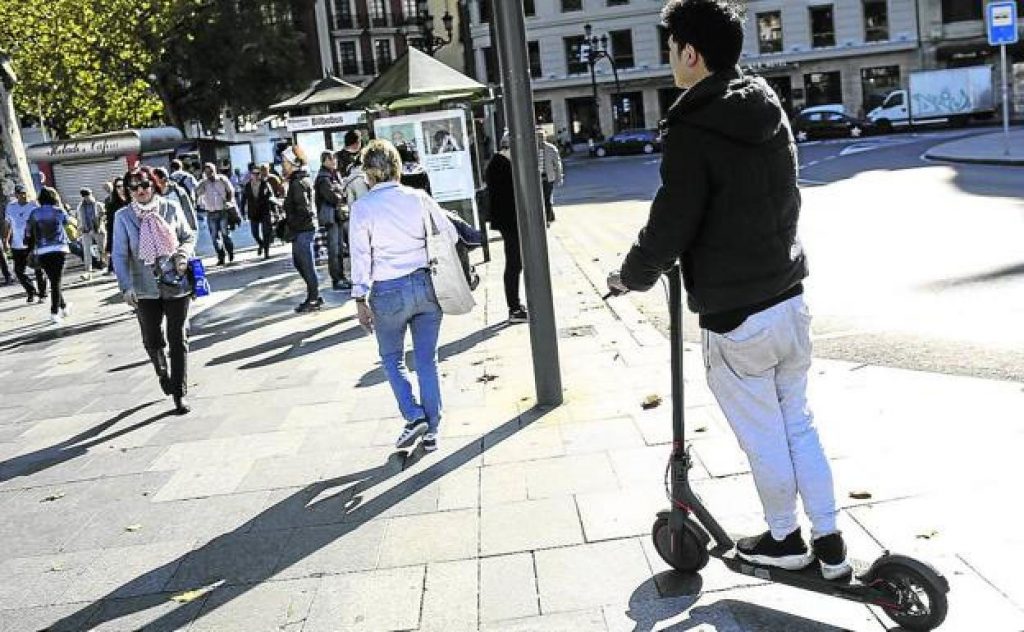 Seguros para patinetes eléctricos: ¿Es necesario para todos los usuarios?